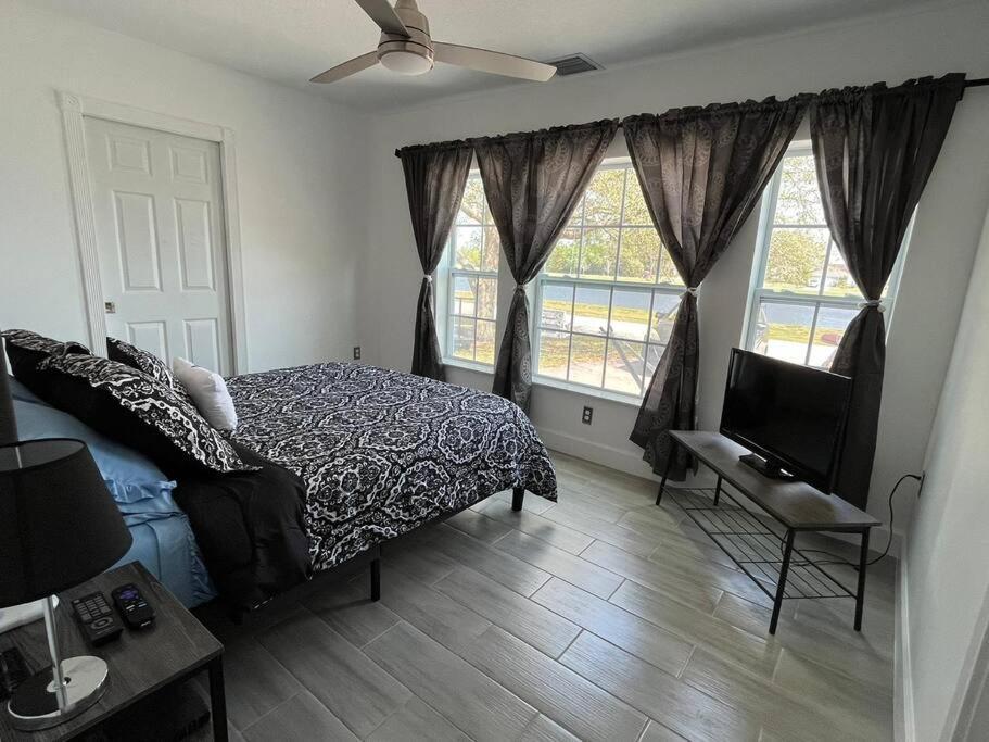 Port Saint Lucie A Little Piece Of Heaven- Peaceful Lake View Apartment- 1 Min From I95 And Turnpike Port St. Lucie Extérieur photo