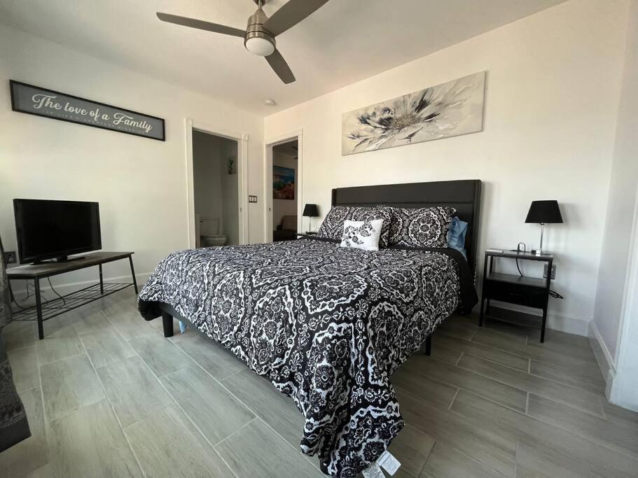 Port Saint Lucie A Little Piece Of Heaven- Peaceful Lake View Apartment- 1 Min From I95 And Turnpike Port St. Lucie Extérieur photo